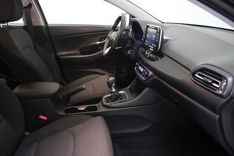 Hyundai i30 1.0 TGDI Klass LR 48V 120